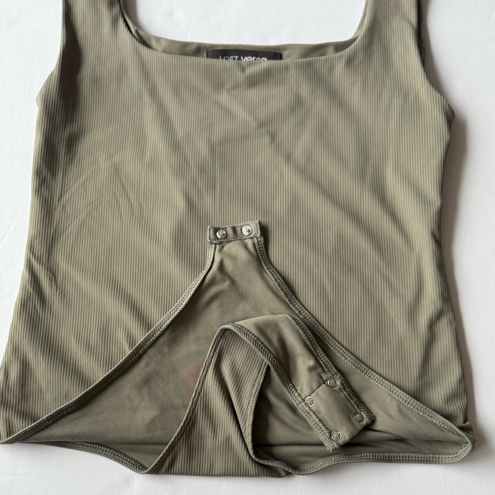 LOFT Versa Ribbed Square Neck Sleeveless Bodysuit Cool Sage Size M - Picture 3 of 7
